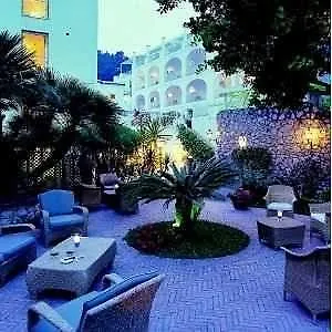 Отель La Residenza Рим