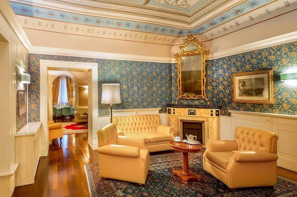 Отель La Residenza Рим